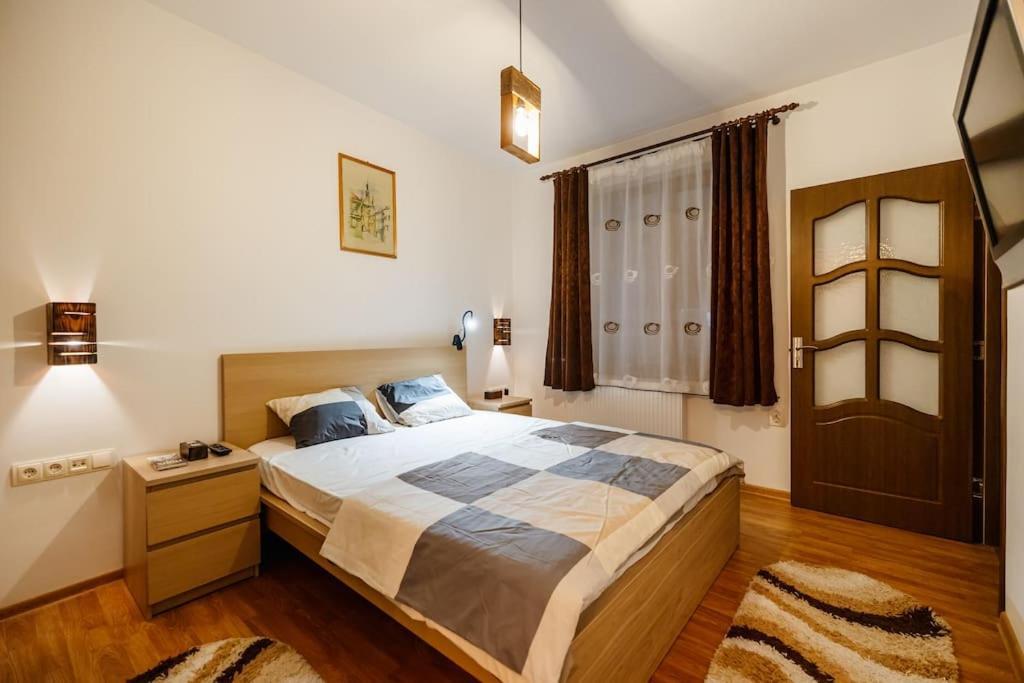 Apartmán Casa Cu Turn Sibiu Exteriér fotografie