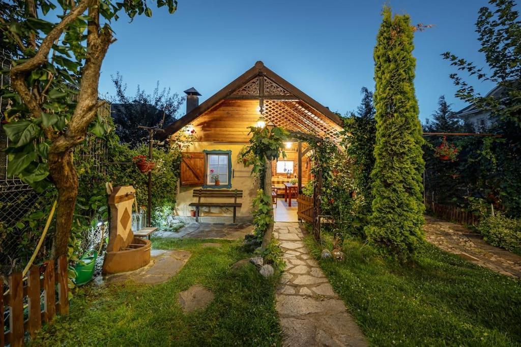Apartmán Casa Cu Turn Sibiu Exteriér fotografie